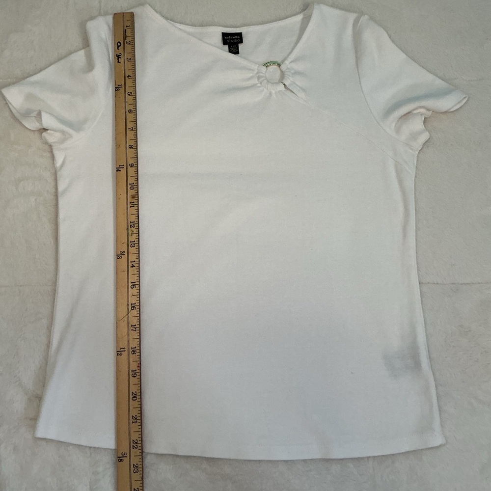 White Women's Short Sleeve Tee with Ring Detail - Picture 4 of 8